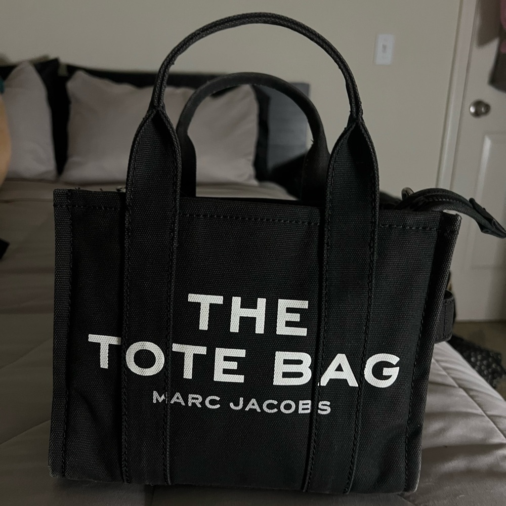 Marc Jacob's "THE CANVAS SMALL TOTE BAG"  Black